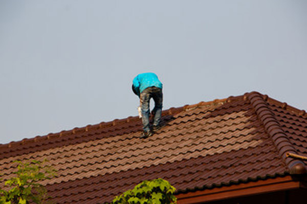 Technicien toiture intervenant à Charenton‑le‑Pont